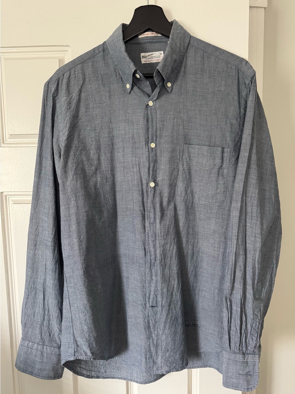 Gant Men's Light Chambray Blue Button-Down Shirt